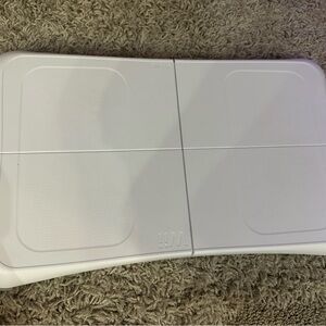 Nintendo Wii Balance Board - TESTED & working. CLEAN & ready to use